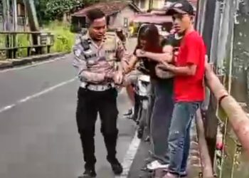 Aksi Heroik Anggota Satlantas Polres Sukabumi Gagalkan Percobaan Bunuh Diri