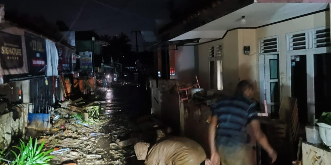 Air Naik Seketika, Semua Hilang Sekejap: Cerita Nyata Korban Banjir Cisolok