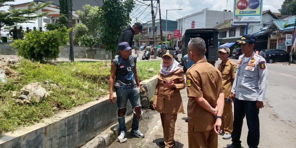 Gorong-Gorong Tersumbat, DLH Sukabumi Turun Tangan Atasi Risiko Banjir