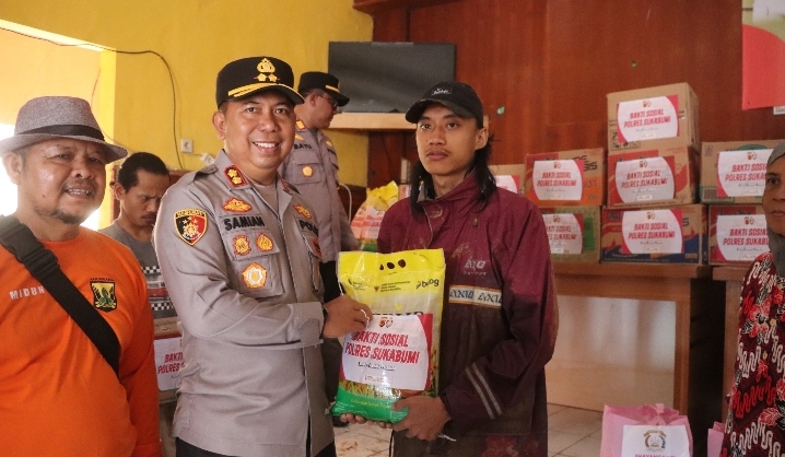 Polres Sukabumi Gercep Evakuasi Korban Banjir dan Salurkan Bantuan