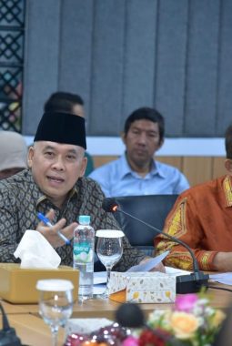 Kunjungi Kantah Bekasi, Hergun Tegaskan Pentingnya Kepastian Hukum di Kawasan Penyangga lbu Kota