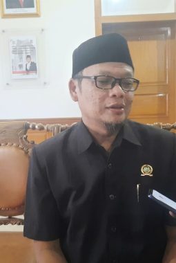 Ketua DPRD Kota Sukabumi Tegaskan Perda Larangan Miras Tetap Berlaku, Wacana Revisi Ditolak