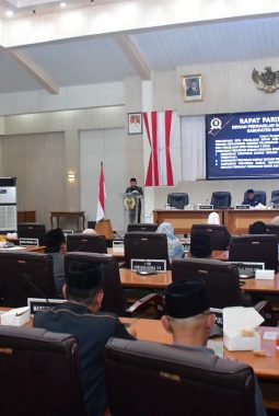 Sukabumi Raih WTP ke-12 Kali Berturut-turut, Wabup Andreas Beberkan Kinerja APBD 2025 di DPRD