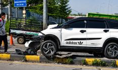 Pedagang Asongan Kritis Setelah Tertabrak Mobil di Exit Tol Parungkuda