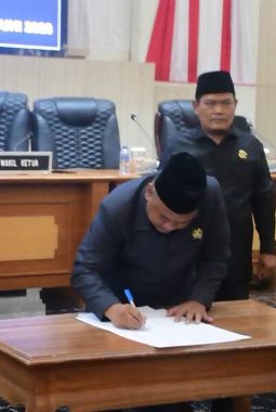DPRD Sahkan Persetujuan Raperda Pertanggungjawaban APBD 2025, Perkuat Pengawasan Keuangan Daerah