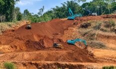 Diduga Belum Kantongi Izin, Aktivitas Pengerukan Tanah Merah di Nagrak Dikeluhkan Warga