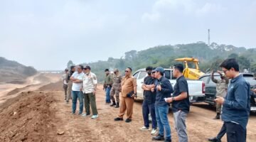 Tegaskan Arahan KDM, Aktivitas Pengerukan Tanah Merah di Nagrak Disidak